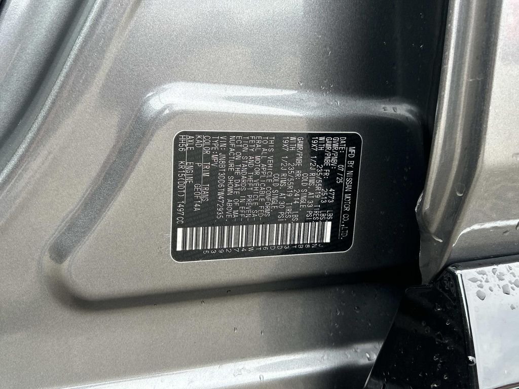 Used 2026 Gray Nissan Platinum image 10