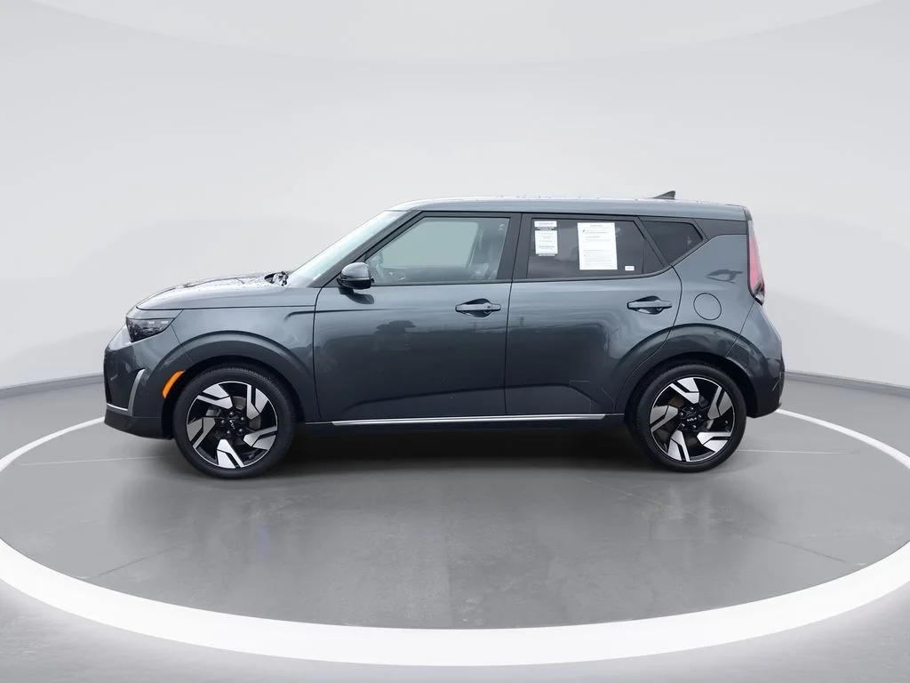 Used 2023 Gray Kia GT-Line image 5