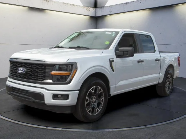 Used 2025 White Metallic Ford STX image 1