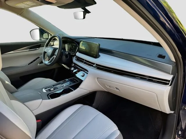 Used 2026 Grand Blue INFINITI LUXE image 14