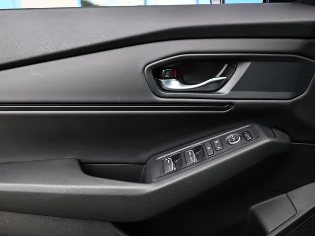 2025 Honda Accord SE - Photo 16