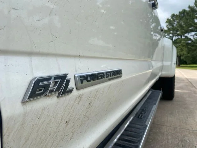 Used 2021 White Ford Lariat image 5