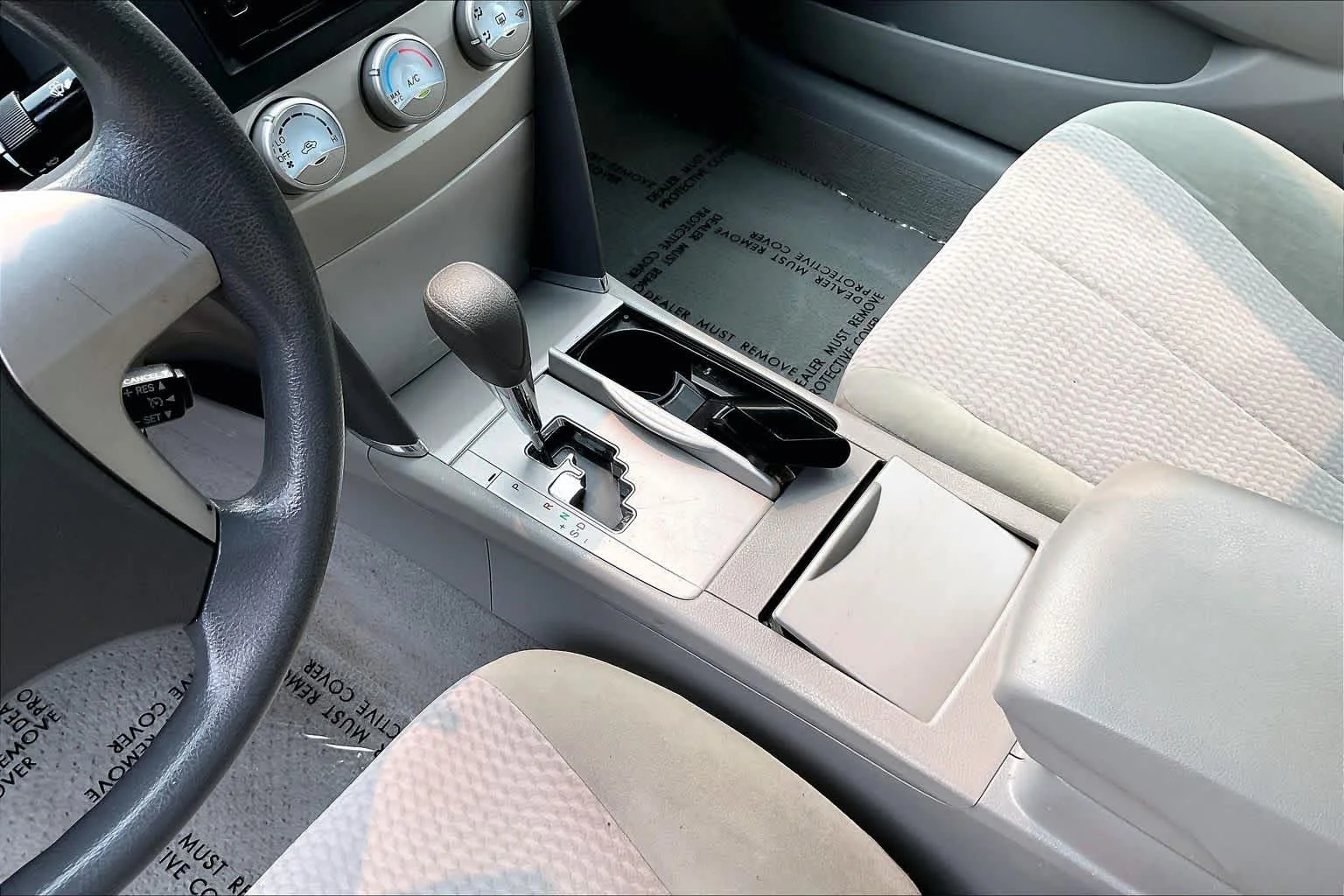 Used 2010 MAGNETIC GRAY MET. Toyota  image 15