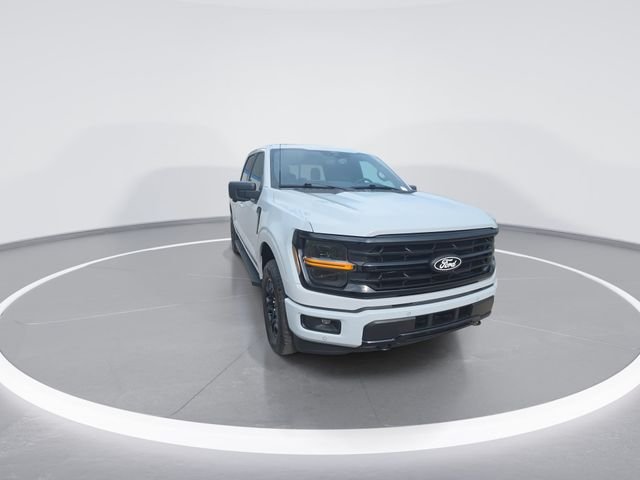 Used 2024 White Ford XLT image 3