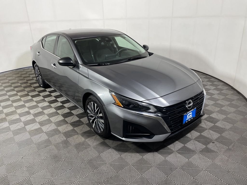 2024 Nissan Altima SV