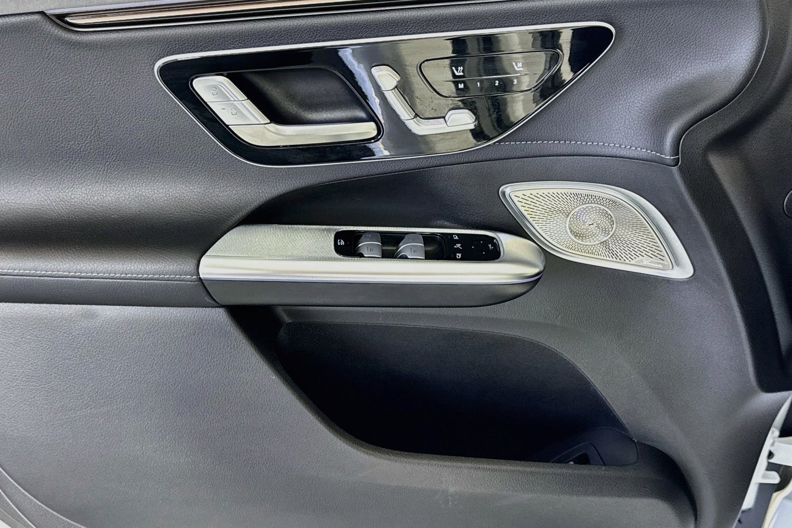 Certified Used 2023 Polar White Mercedes-Benz EQE 350 image 17