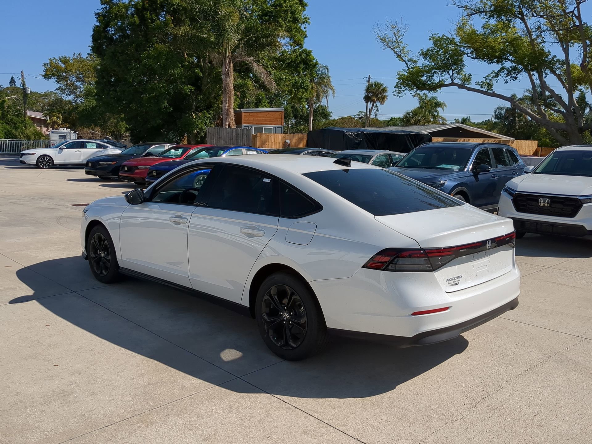 2025 Honda Accord SE - Photo 7