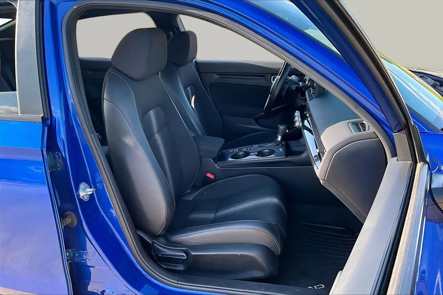 Used 2022 Aegean Blue Metallic Honda Sport image 9