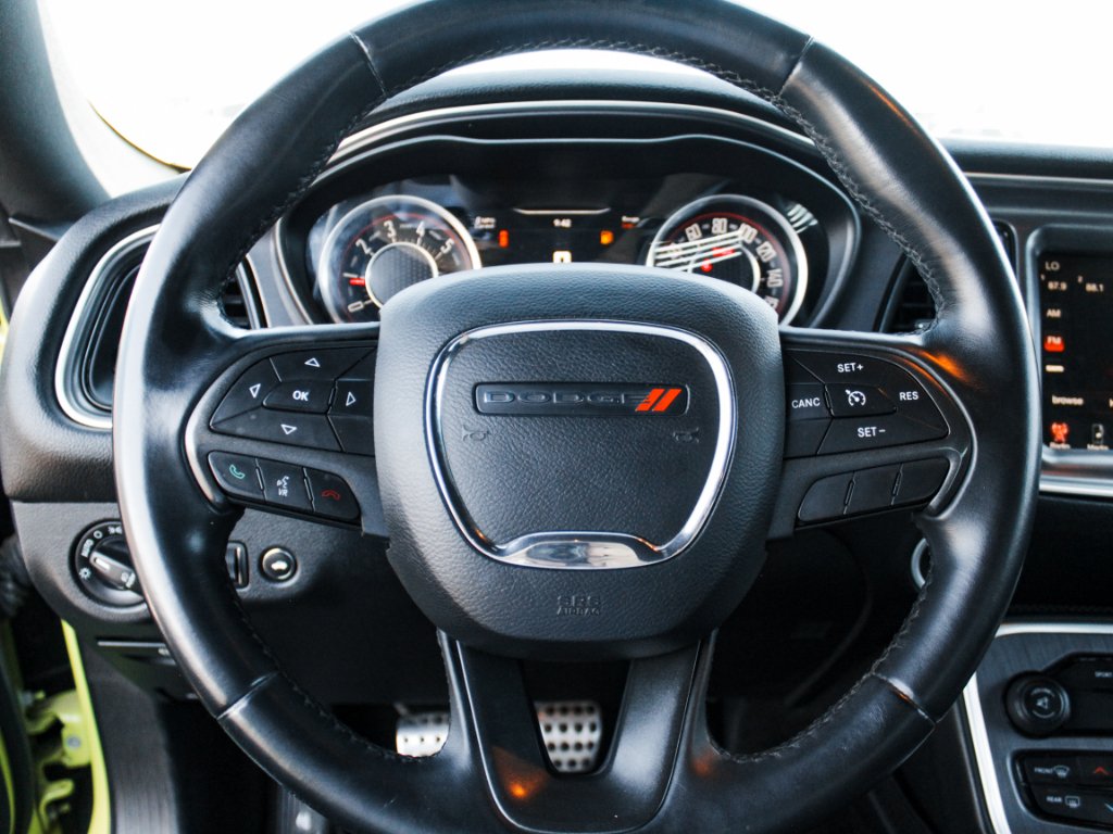 Used 2015 Sublime Pearl Coat Dodge R/T image 12