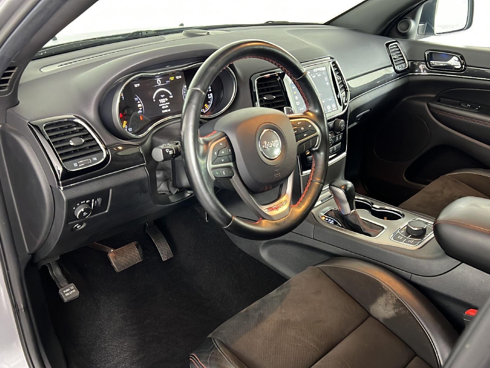 Used 2020 Billet Silver Metallic Clearcoat Jeep Trailhawk image 13