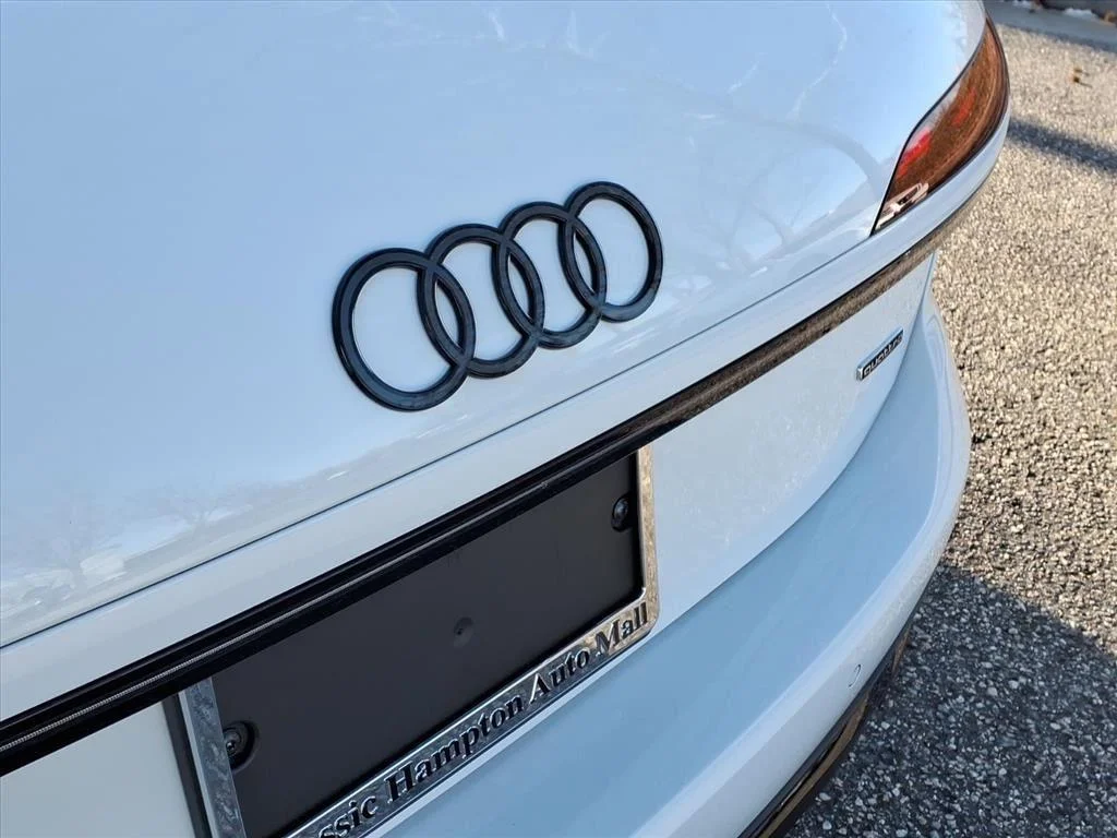 New 2026 Glacier White Metallic Audi Prestige image 9