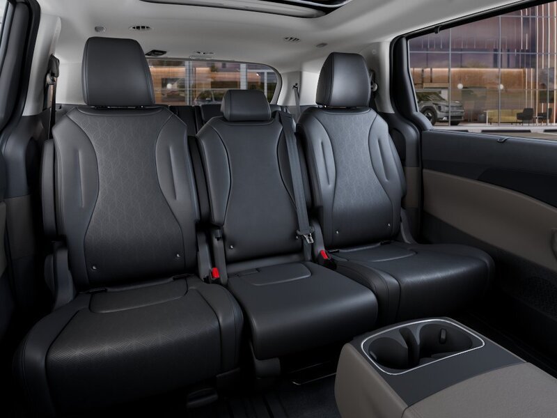 New 2026 Ceramic Silver Kia SX image 16