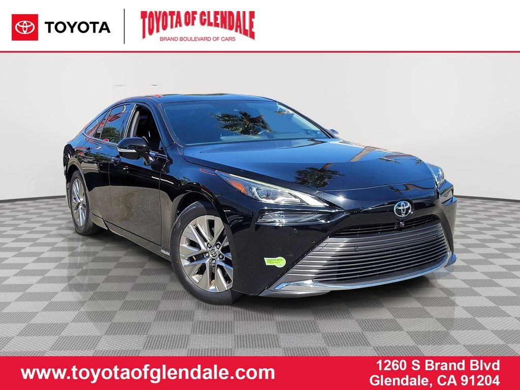 Used 2023 Black Toyota XLE image 1