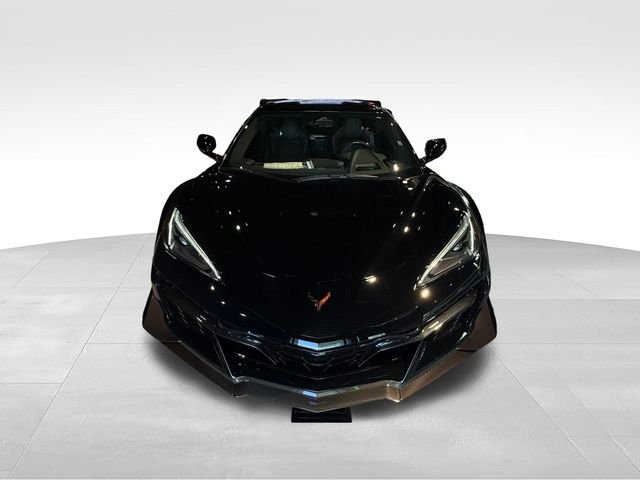 Used 2025 Black Chevrolet Z06 image 8