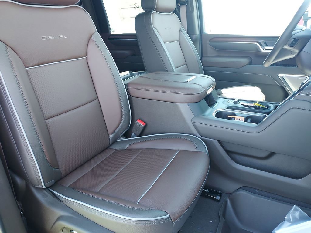 New 2026 Titanium Rush Metallic GMC Denali image 31