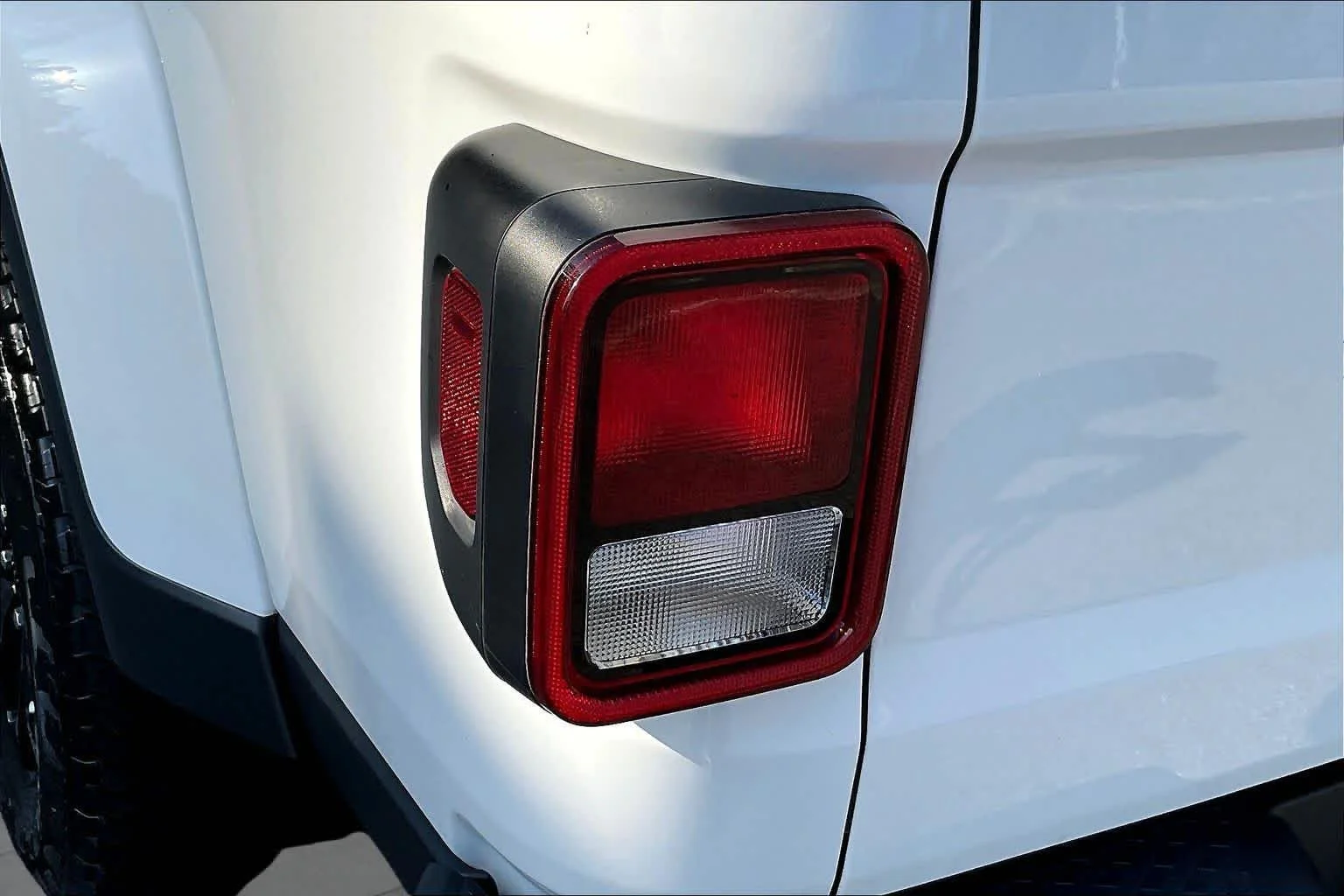 Used 2023 Bright White Clearcoat Jeep Sport S image 28