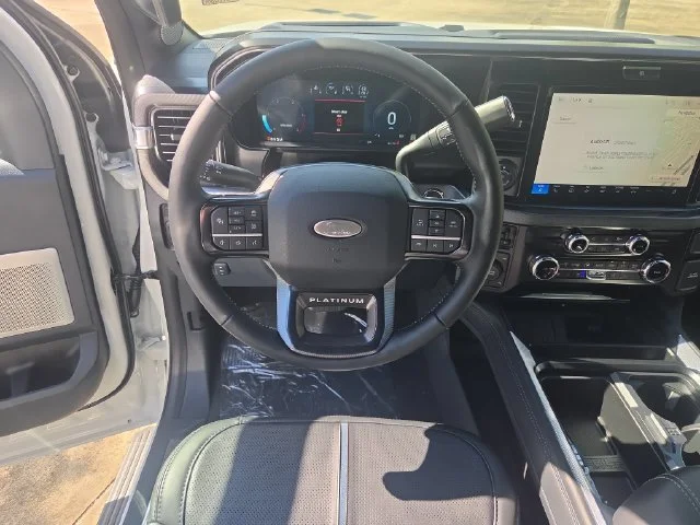 New 2027 Star White Metallic Tri-Coat Ford F-250® Platinum® image 14