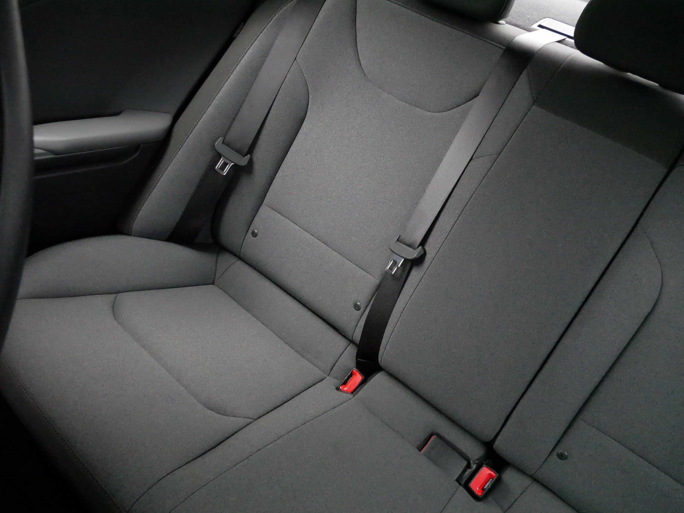 Used 2025 Snow White Pearl Kia LXS image 12