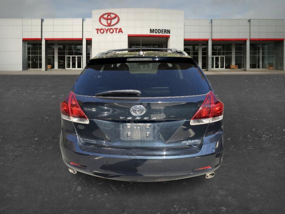 Used 2013 Cosmic Gray Mica Toyota XLE image 6