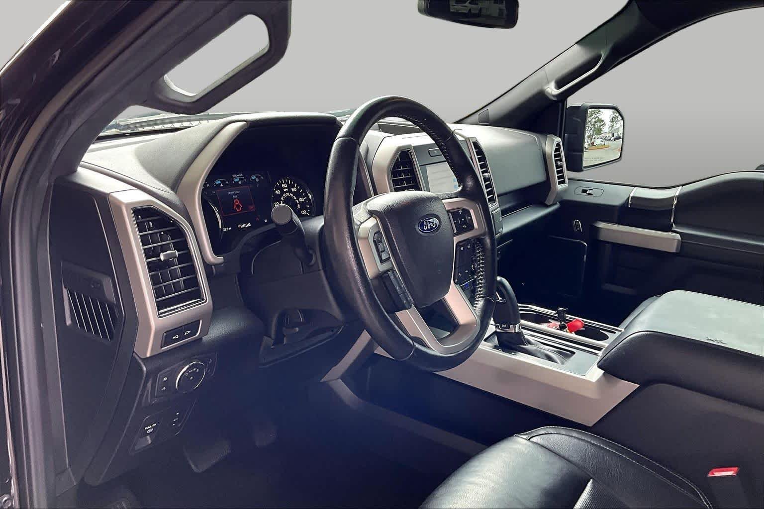 Used 2019 Agate Black Ford LARIAT image 18