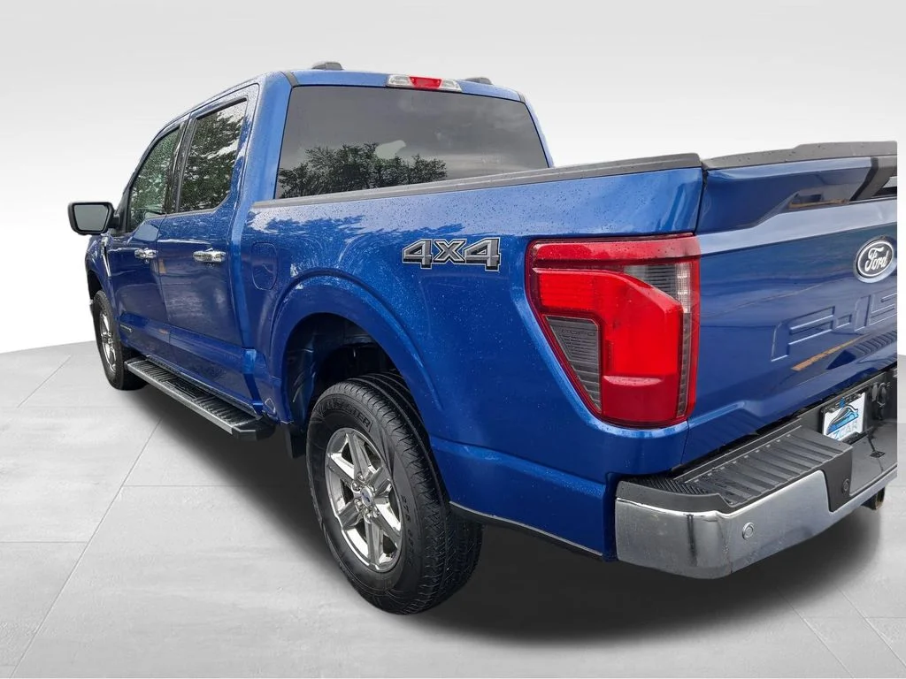 Used 2024 Blue Ford XLT image 13