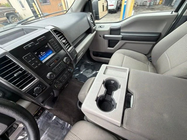 Used 2015 Silver Ford XLT image 22