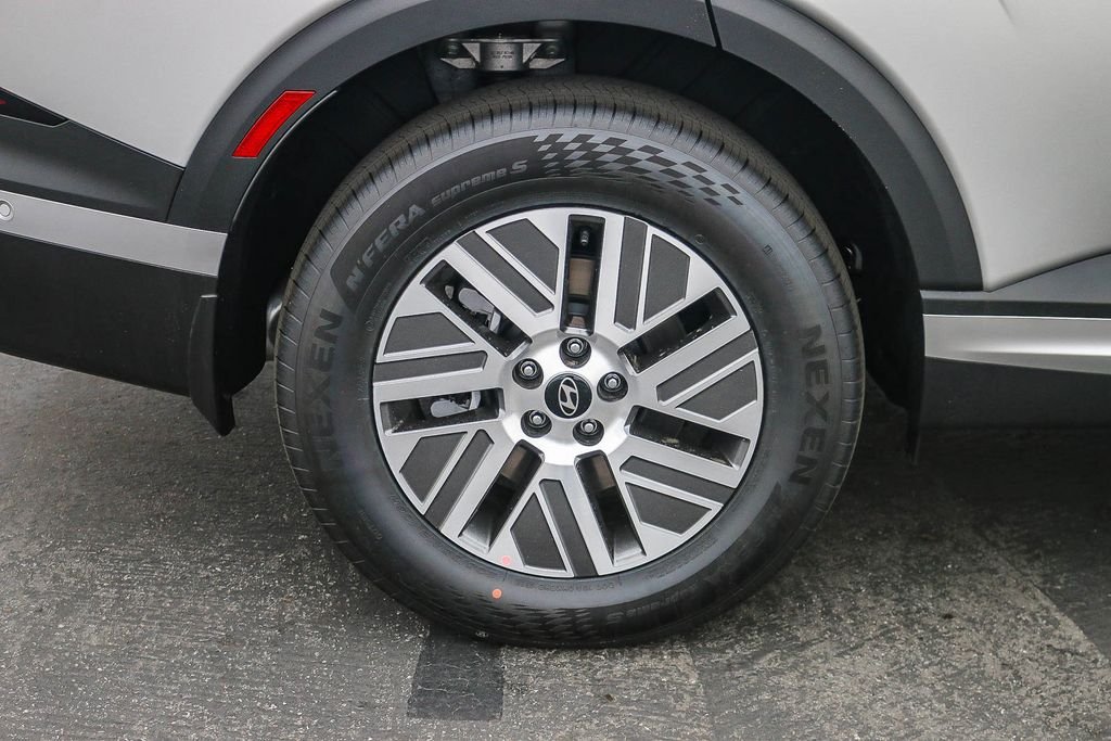 New 2026 Silver Hyundai SEL Premium image 9