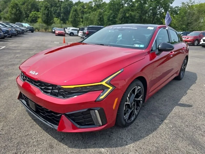 Used 2025 Red Kia GT-Line image 3