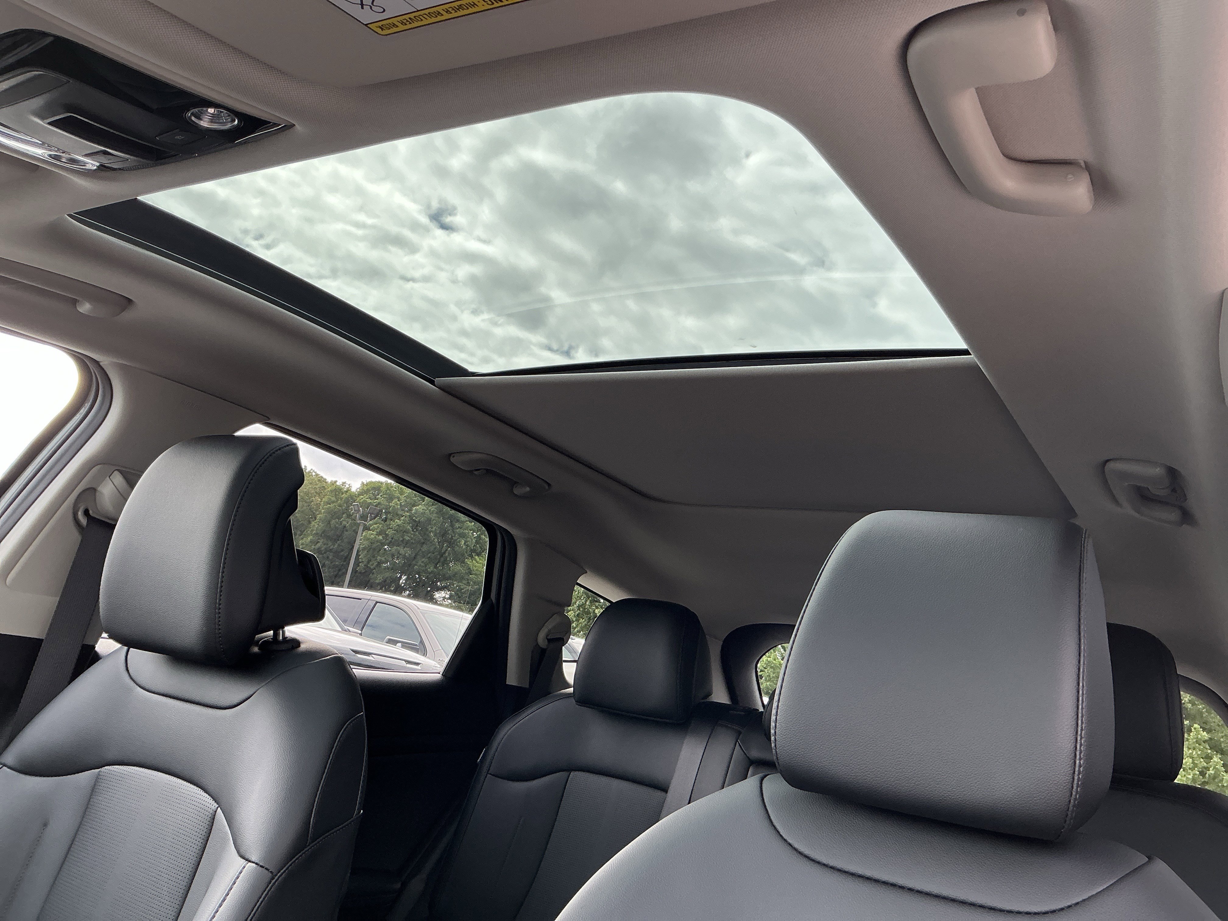New 2026 Wolf Gray Kia EX image 36