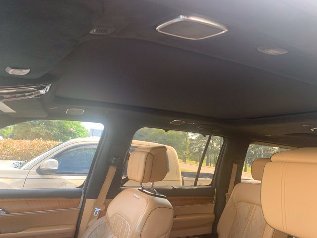 Used 2022 White Jeep Series III image 8