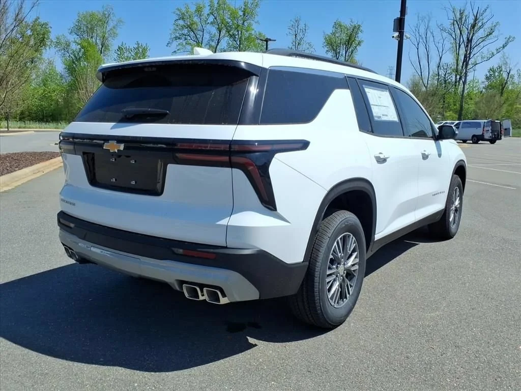New 2026 Summit White Chevrolet LT image 25