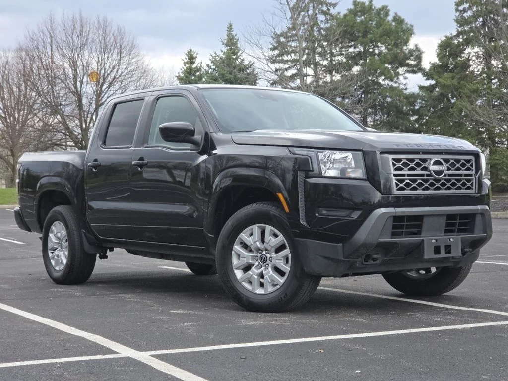 2023 Nissan Frontier SV Crew Cab 4X4 SWB's photo
