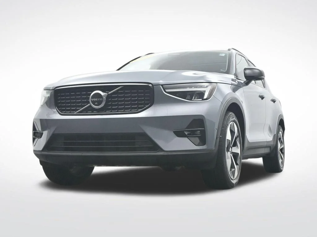 Certified Used 2023 Blue Volvo Ultimate image 38