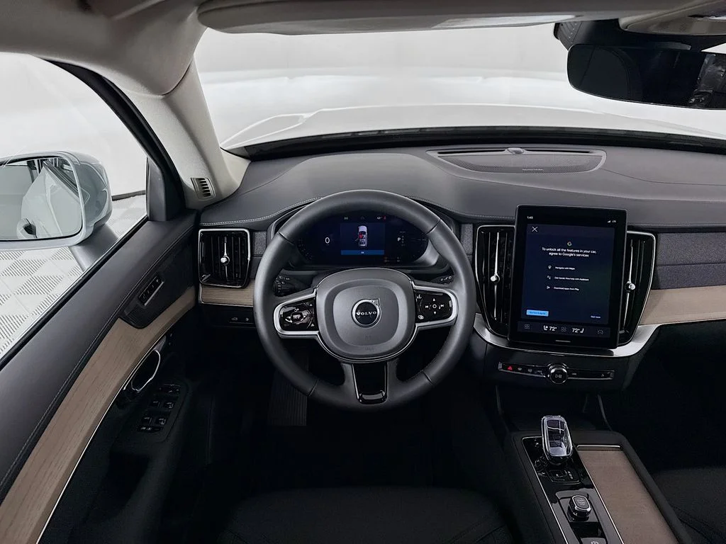 New 2026 Gray Metallic Volvo T8 Plus image 18