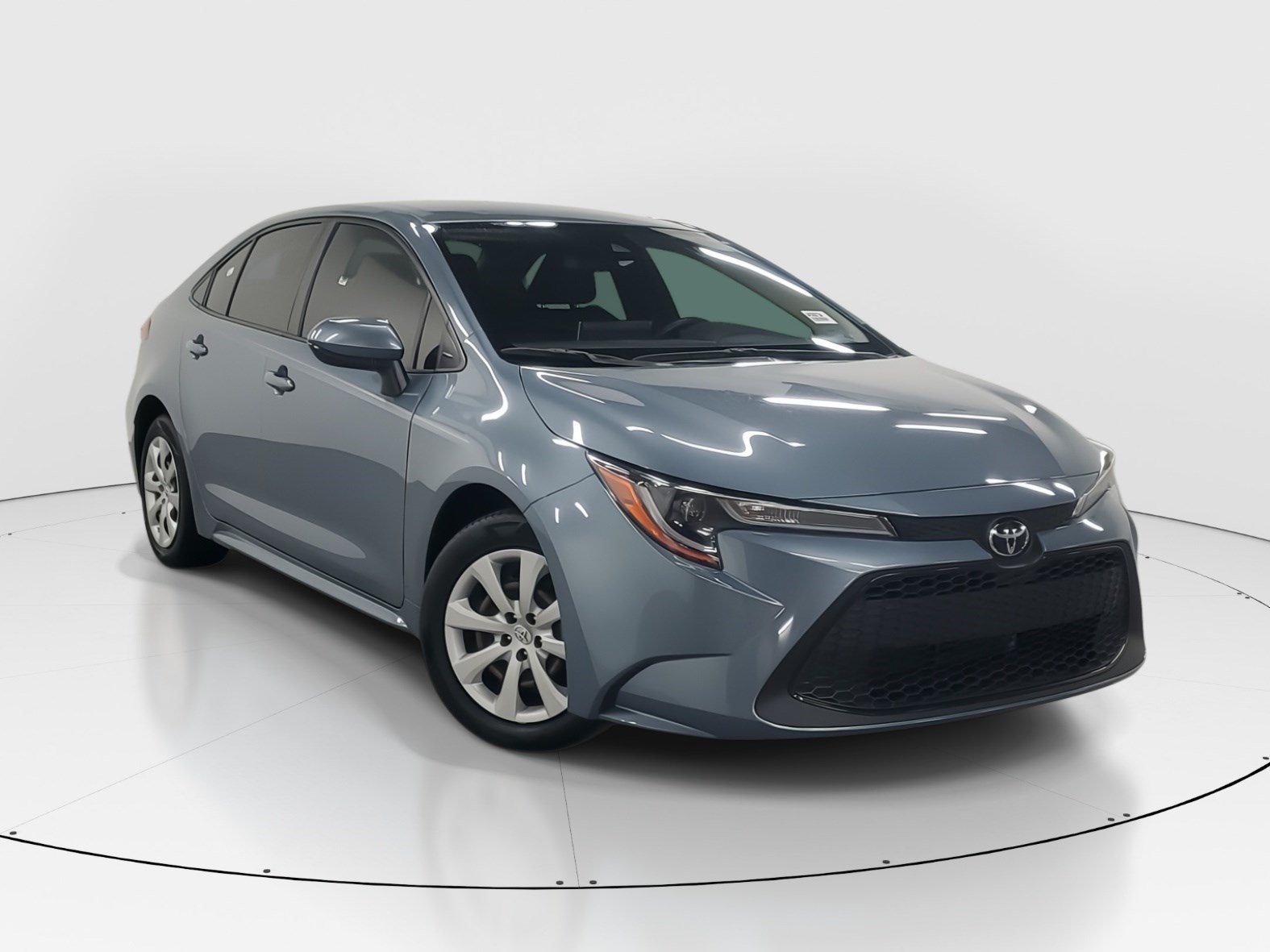 Used 2021 Celestite Toyota LE image 2