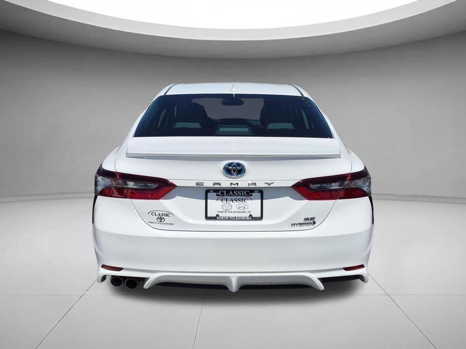 Used 2023 Ice Cap Toyota Hybrid SE image 3