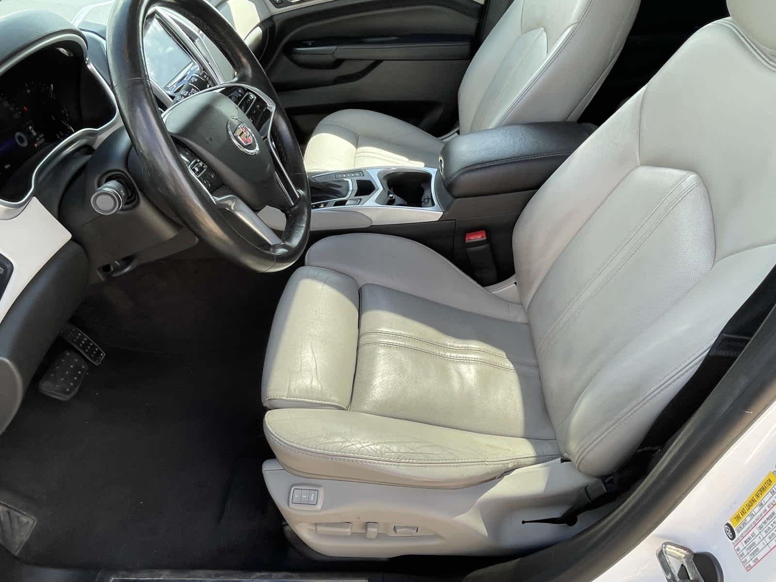 Used 2016 Platinum Ice Tricoat Cadillac Premium Collection image 20