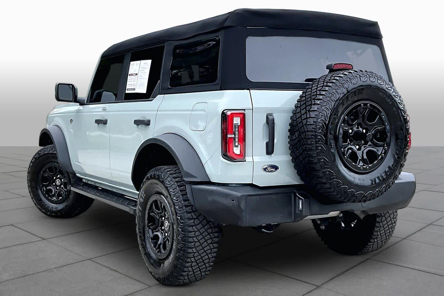 Used 2023 Cactus Gray Ford Wildtrak image 12