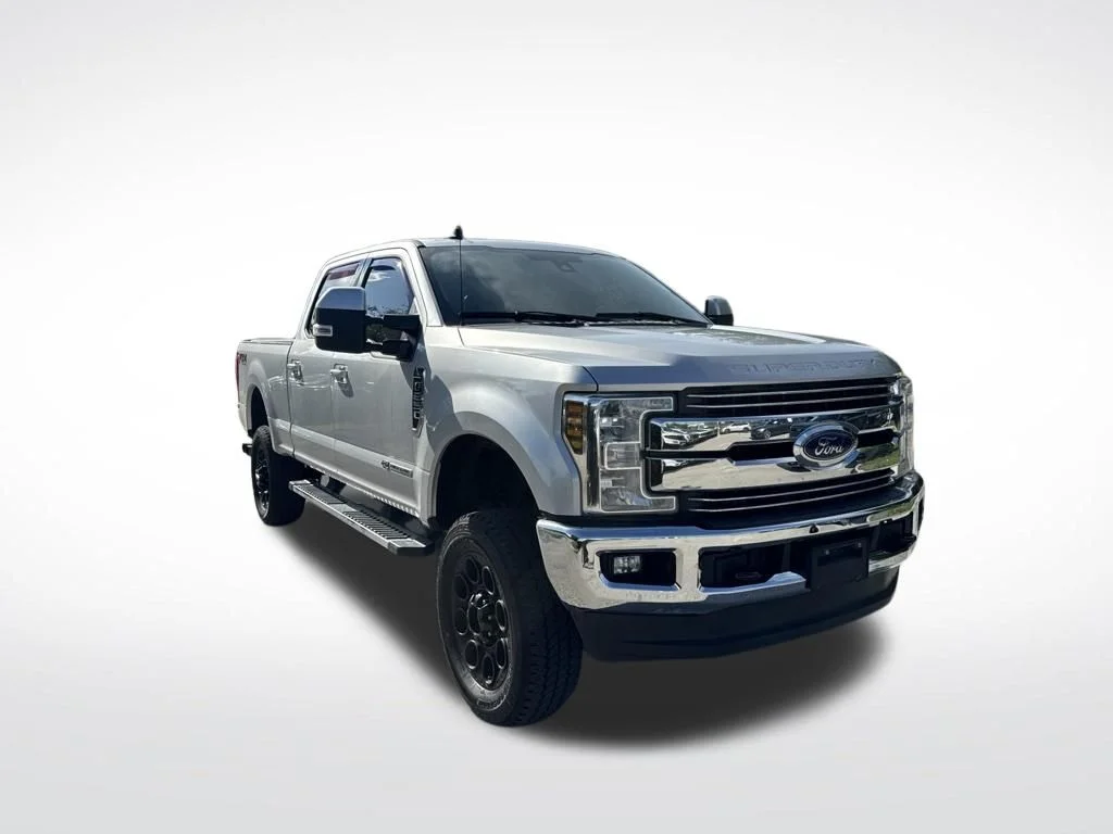 Used 2019 Silver Ford Lariat image 2