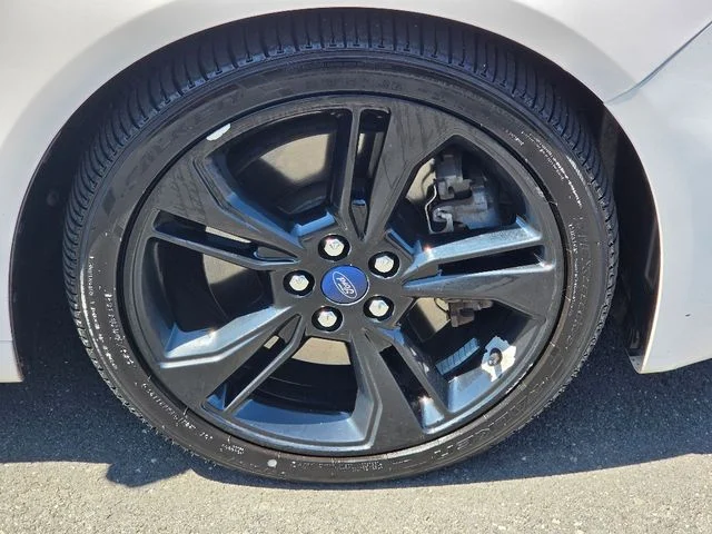 Used 2017 White Ford Sport image 9