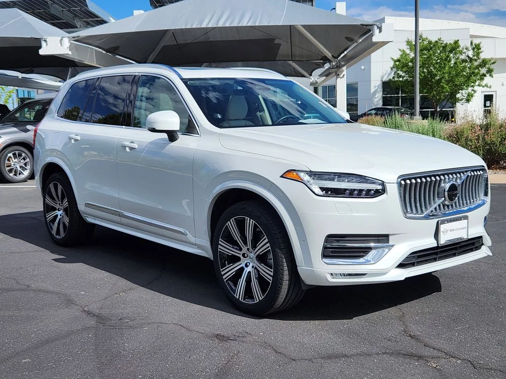 Used 2023 White Volvo Ultimate image 4