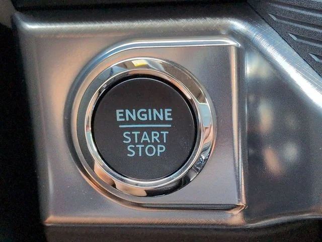 New 2026 White Ford King Ranch image 29