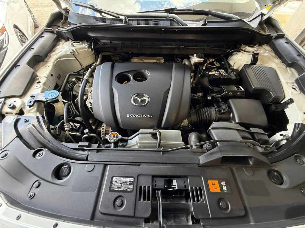 Used 2020 White Mazda Touring image 20