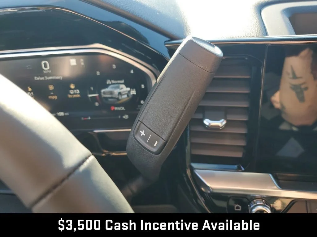 New 2026 Summit White GMC SLE image 39