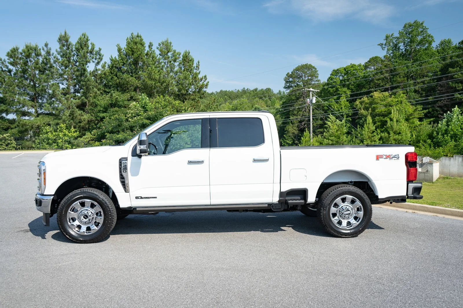 New 2026 Star White Metallic Tri-Coat Ford F-250® Lariat® image 14