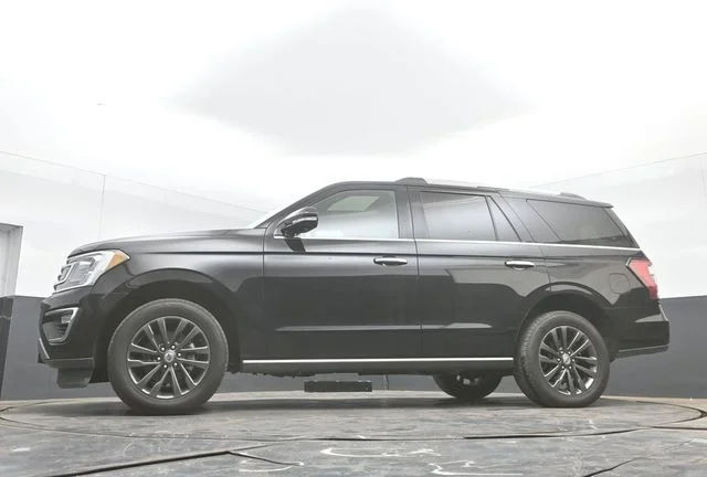 Used 2020 Black Ford Limited image 29