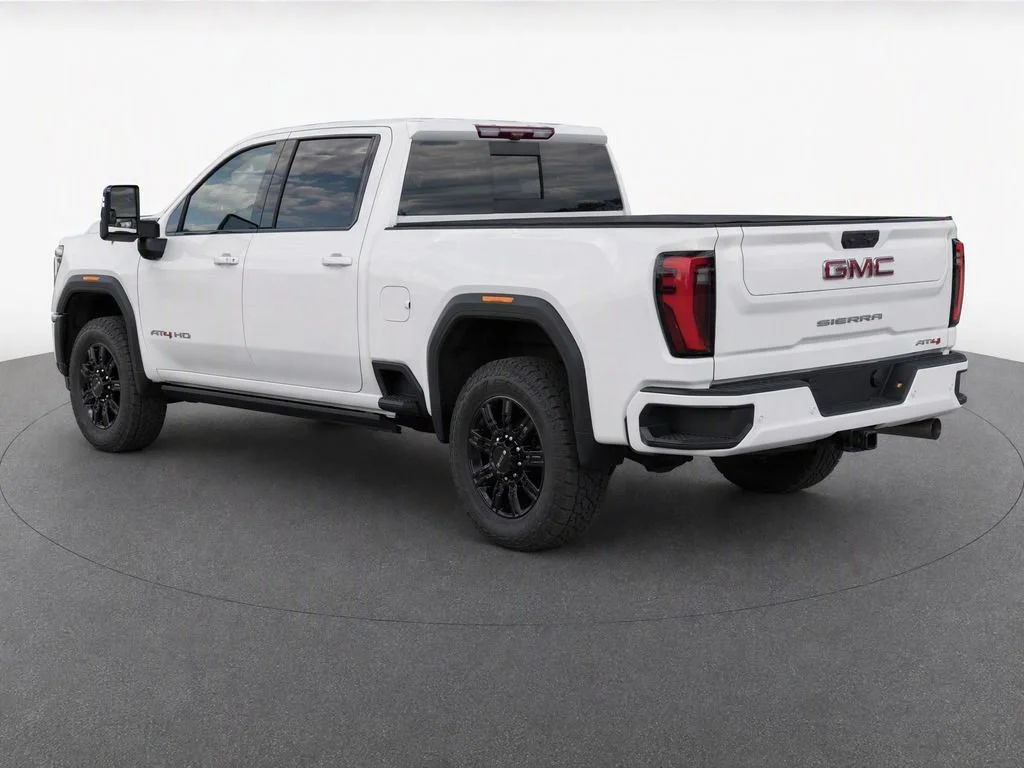 Used 2025 Summit White GMC AT4 image 3