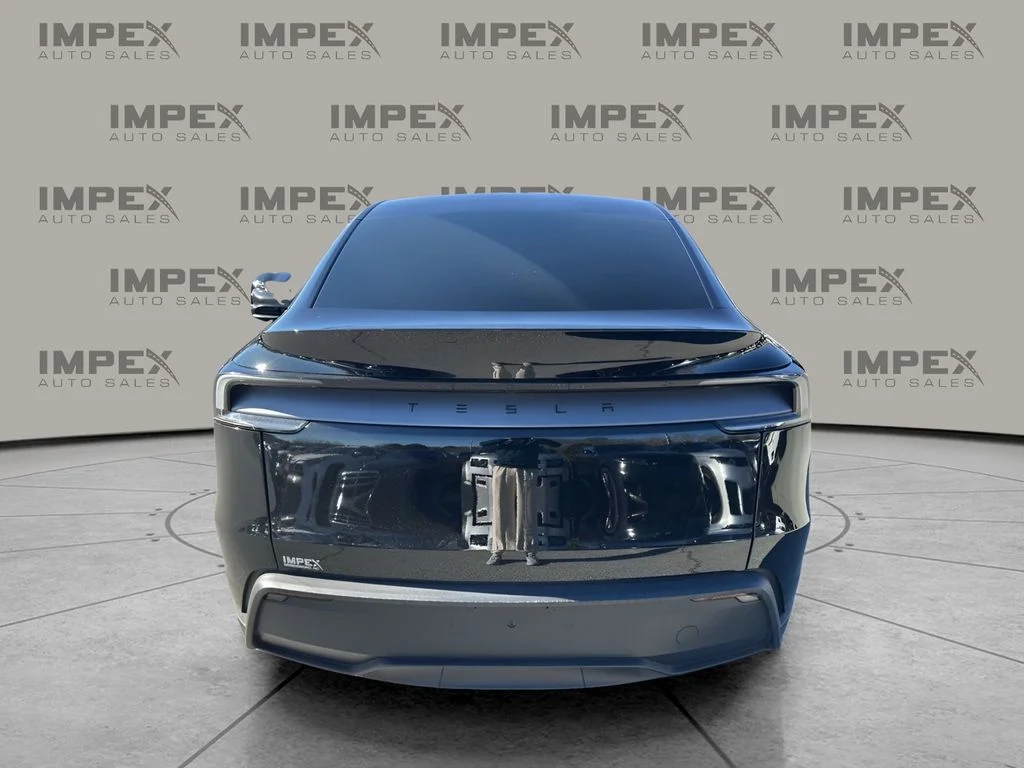 Used 2026  Tesla Long Range image 4
