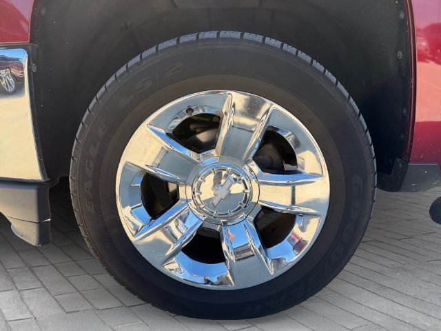 Used 2016 Red Chevrolet LTZ image 9