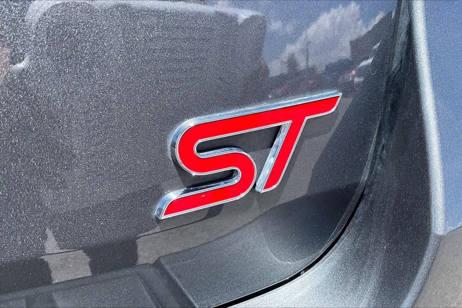 Used 2023 Carbonized Gray Metallic Ford ST image 30